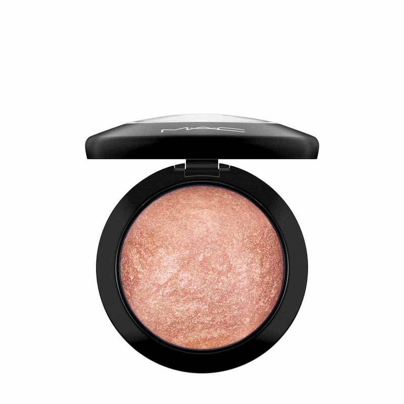 MAC Mineralize Skinfinish image number 4